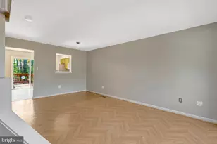 5680 White Dove Ln, Clifton, VA 20124 - Photo 7