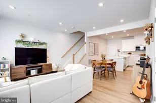 4614 Olivine Dr, Chantilly, VA 20151 - Photo 5