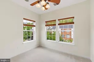 7819 Locust Leaf Ln, Alexandria, VA 22315 - Photo 27