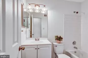 5216 Stoney Branch Ct, Centreville, VA 20120 - Photo 25