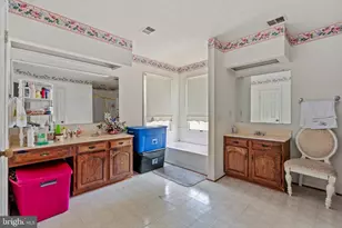 5408 Kennington Pl, Fairfax, VA 22032 - Photo 15