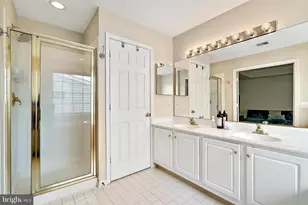 4035 Timber Oak Trl, Fairfax, VA 22033 - Photo 17