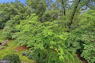 1659 Parkcrest Cir, Reston, VA 20190 - Photo 11