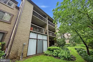 1659 Parkcrest Cir, Reston, VA 20190 - Photo 29