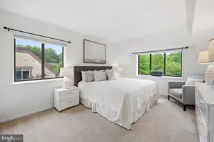 1659 Parkcrest Cir, Reston, VA 20190 - Photo 21