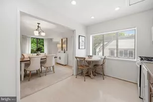 1659 Parkcrest Cir, Reston, VA 20190 - Photo 17
