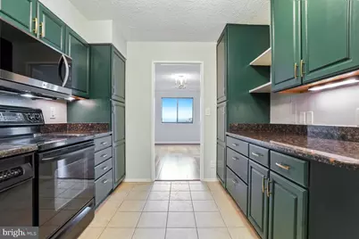 5904 Mount Eagle Drive #718, Alexandria, VA 22303 - Photo 17