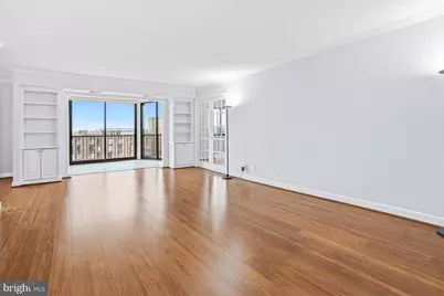 5904 Mount Eagle Drive #718, Alexandria, VA 22303 - Photo 3