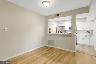 3375 Lakeside View Dr, Falls Church, VA 22041 - Photo 13