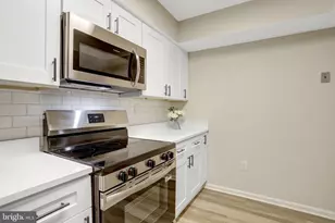 3375 Lakeside View Dr, Falls Church, VA 22041 - Photo 17