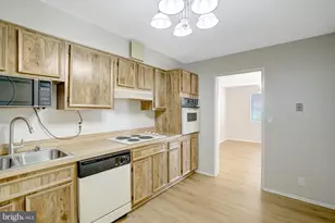 5904 Mt Eagle Dr, Alexandria, VA 22303 - Photo 11