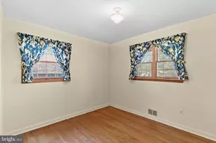 3614 Crest Dr, Annandale, VA 22003 - Photo 15