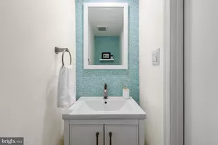 8555 Dellway Ln, Vienna, VA 22180 - Photo 23