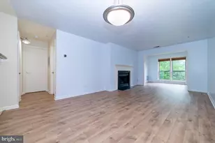 3176 Summit Square Dr, Oakton, VA 22124 - Photo 21