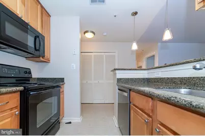 3176 Summit Square Drive #4-D3, Oakton, VA 22124 - Photo 19