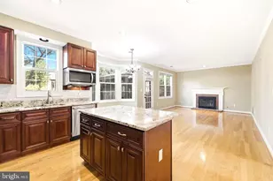 5804 Stone Creek Dr, Centreville, VA 20120 - Photo 15