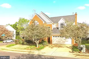 5804 Stone Creek Dr, Centreville, VA 20120 - Photo 3