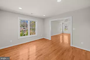 7934 Shreve Rd, Falls Church, VA 22043 - Photo 19