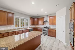 7934 Shreve Rd, Falls Church, VA 22043 - Photo 25