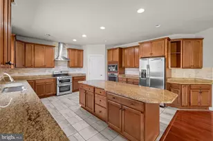 7934 Shreve Rd, Falls Church, VA 22043 - Photo 33