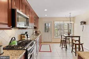 3821 King Arthur Rd, Annandale, VA 22003 - Photo 13