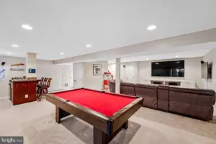 10719 Oakenshaw Ct, Burke, VA 22015 - Photo 17