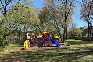 6302 Paddington Ln, Centreville, VA 20120 - Photo 9