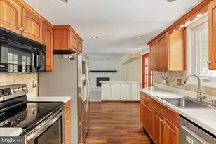 5815 Ottawa Rd, Centreville, VA 20120 - Photo 11