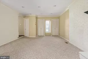 5815 Ottawa Rd, Centreville, VA 20120 - Photo 7