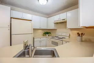 11703 Summerchase Cir, Reston, VA 20194 - Photo 11