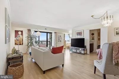8360 Greensboro Drive #806, McLean, VA 22102 - Photo 1
