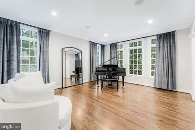 7814 Crownhurst Court, McLean, VA 22102 - Photo 7