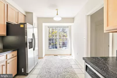 8856 Ashgrove House Lane #102, Vienna, VA 22182 - Photo 9