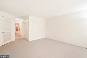 8856 Ashgrove House Ln, Vienna, VA 22182 - Photo 19