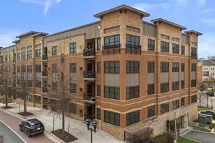 9521 Bastille St, Fairfax, VA 22031 - Photo 1