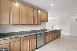 9521 Bastille St, Fairfax, VA 22031 - Photo 15