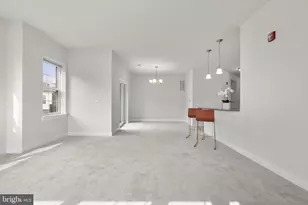 9521 Bastille St, Fairfax, VA 22031 - Photo 7