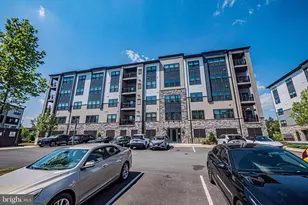 12880 Mosaic Pk Wy, Herndon, VA 20171 - Photo 1