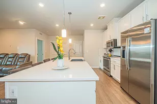 12880 Mosaic Pk Wy, Herndon, VA 20171 - Photo 5