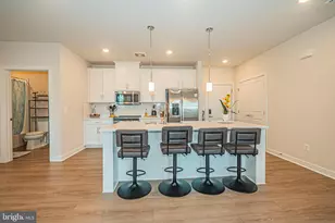12880 Mosaic Pk Wy, Herndon, VA 20171 - Photo 3
