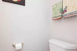 2036 Pieris Ct, Vienna, VA 22182 - Photo 9