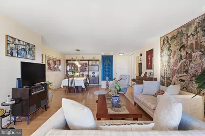 8360 Greensboro Drive #1003, McLean, VA 22102 - Photo 5