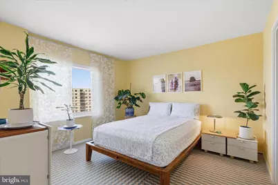 8360 Greensboro Drive #1003, McLean, VA 22102 - Photo 11