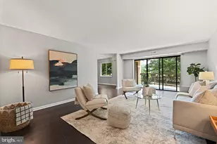 8350 Greensboro Dr, McLean, VA 22102 - Photo 13