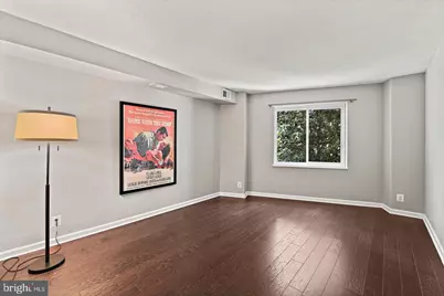 8350 Greensboro Drive #126, McLean, VA 22102 - Photo 5