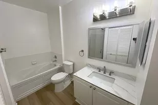 8183 Carnegie Hall Ct, Vienna, VA 22180 - Photo 13