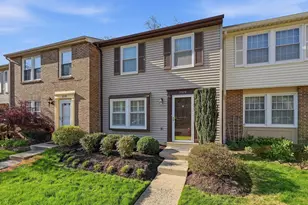 5574 Caithness Ct, Fairfax, VA 22032 - Photo 3