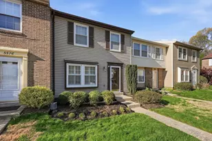 5574 Caithness Ct, Fairfax, VA 22032 - Photo 3