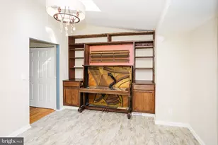 8901 Beauchamp Dr, Alexandria, VA 22309 - Photo 11