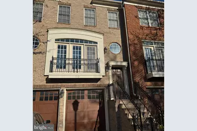110 Herndon Mill Circle, Herndon, VA 20170 - Photo 1